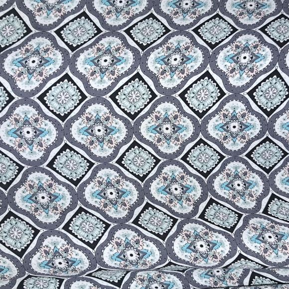 LUSH Tunic. Beautiful Pattern Size M. - Picture 2 of 6